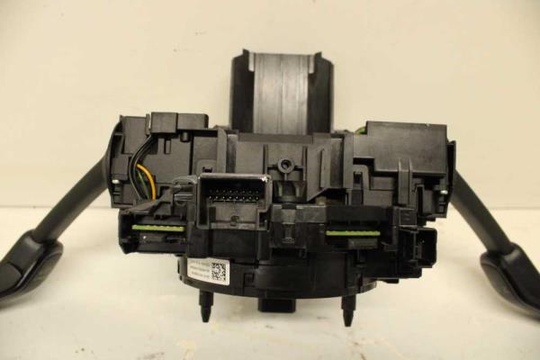 COMMODO VW GOLF 7 - Vue 3